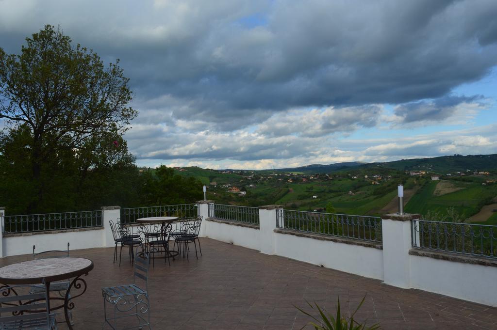 Villa Tre Colli Agri B&B Ар'яно-Ірпіно Екстер'єр фото